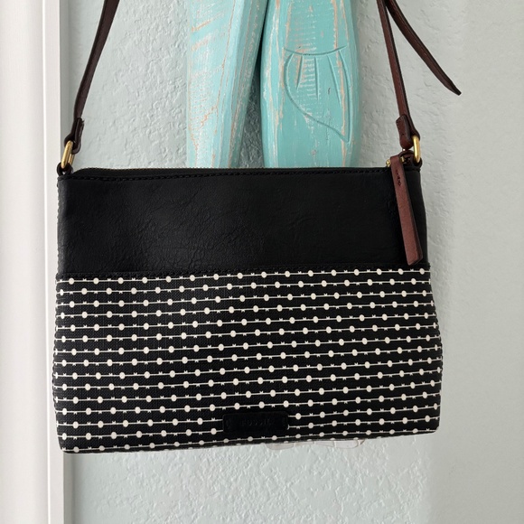 NWT Fossil Fiona Black Stripe Crossbody Bag - Picture 2 of 12